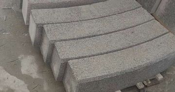 蚌埠芝麻白弧形路牙石