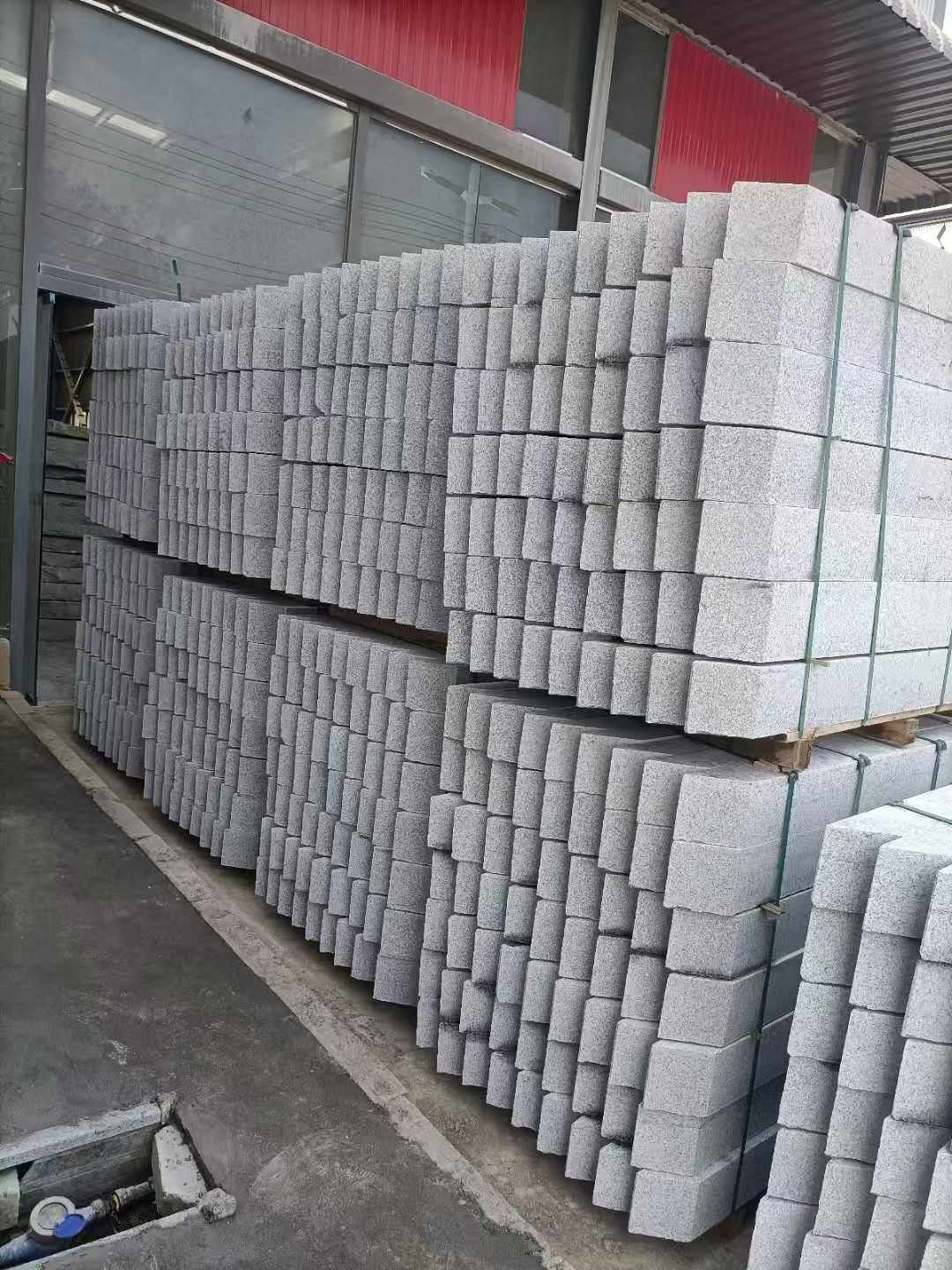 蚌埠芝麻白树围石 树池