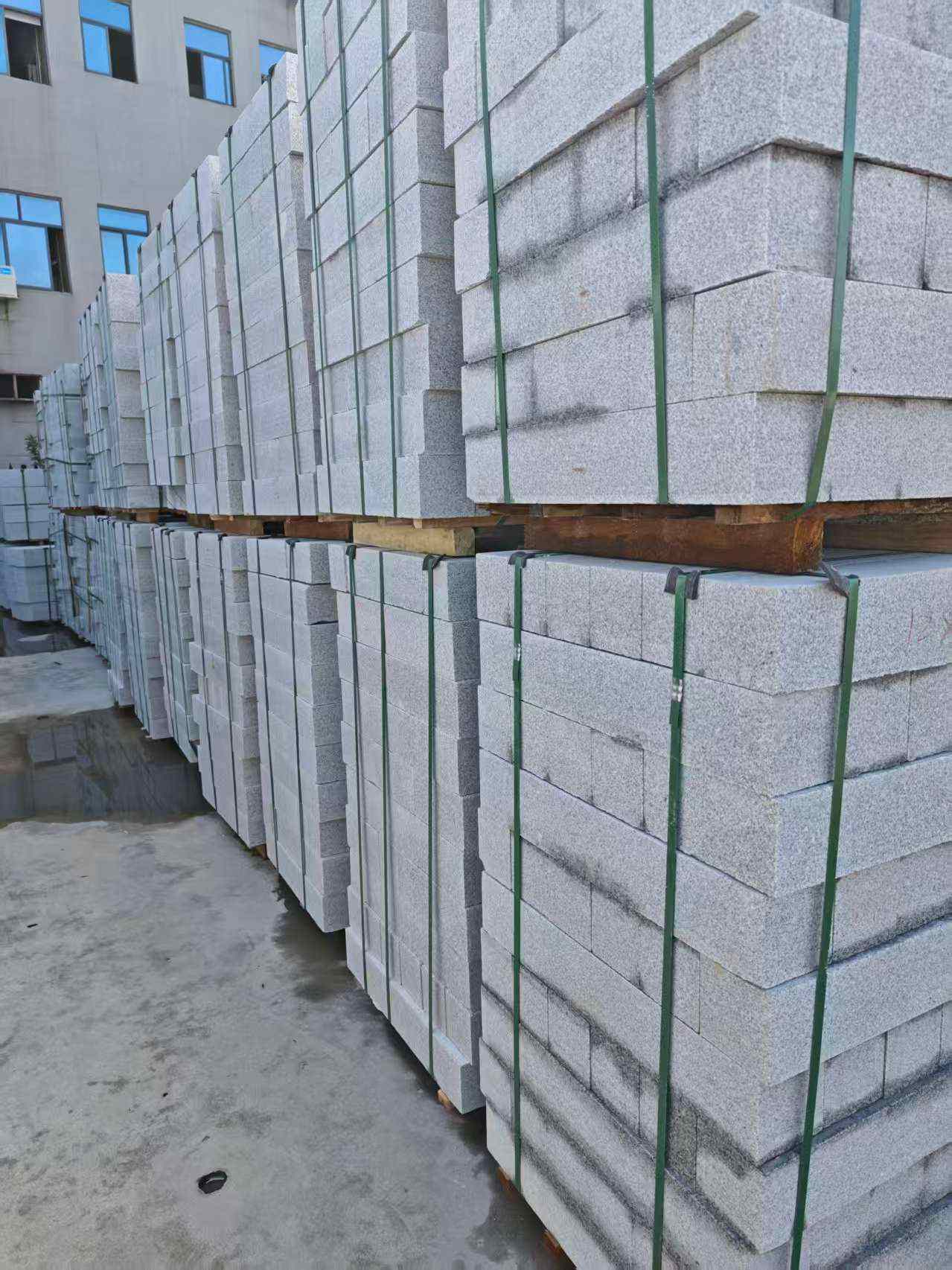 蚌埠芝麻白路牙石，路侧石